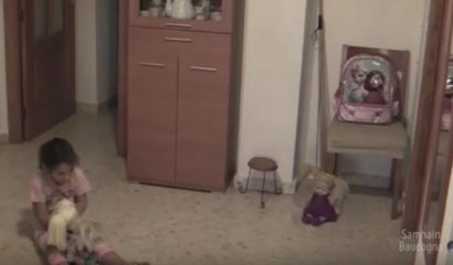 Padre grabó a muñeca moverse en pieza de su hija