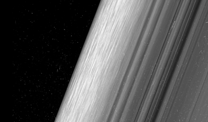 [Astronomía] La NASA capturó las imágenes más nítidas de los anillos de Saturno