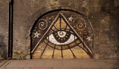 Los “illuminati”: La temida sociedad secreta que supuestamente controla el mundo