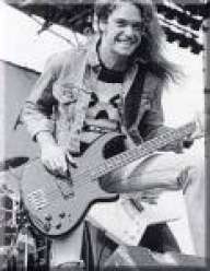 -.Cliff.Burton.-