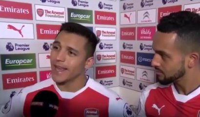 [VIDEO] Alexis Sanchez se atreve con entrevista en inglés: "Estoy muy feliz por el equipo"