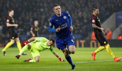 Claudio Bravo vivió una pesadilla en dura derrota del Leicester al Manchester City