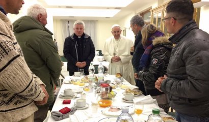 Papa Francisco festeja su cumpleaños pidiendo una vejez "tranquila y fecunda"