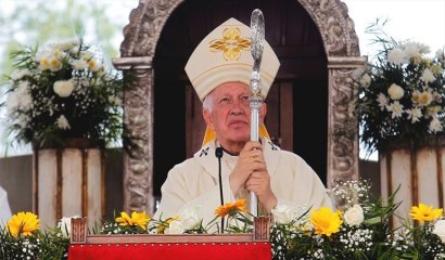 Ricardo Ezzati presentó su renuncia al arzobispado de Santiago