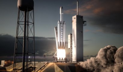 ¡SpaceX viajará a la Luna! La compañía de Elon Musk llevará dos 'turistas' en 2018