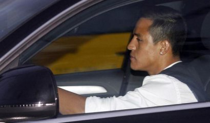 [Fotos] Alexis Sanchez se fue parteado por conducir a exceso de velocidad