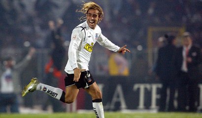 El millonario sueldo que estaría pidiendo Valdivia y que impediria su regreso a Colo Colo