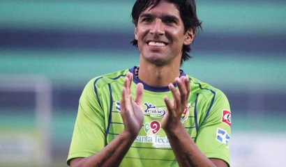 Sebastián Abreu se abre a la posibilidad de jugar en Puerto Montt