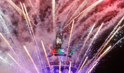 ¡Feroz troleo de WOM a Entel tras condoro en fuegos artificiales!