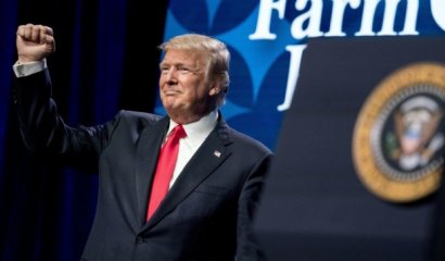 Donald Trump dando lecciones de patria en YouTube