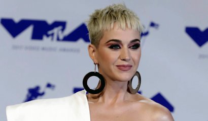 Katy Perry es acusada de acoso sexual por besar a un joven sin su consentimiento