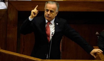 “El ministro no responde”: Las evasivas que marcaron la primera interpelación en el Gobierno de Piñe