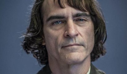 Joaquin Phoenix luce su sonrisa de payaso en las primeras imágenes de Joker