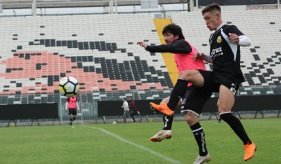 No ganan ni los amistosos: Colo Colo perdió con el colista San Luis en el Monumental