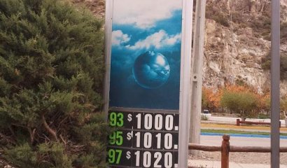 Precio de la bencina está imparable y en 4 comunas el litro ya supera los $1.000