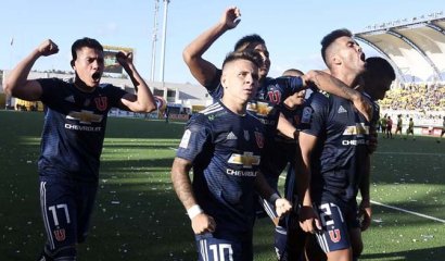 La U consiguió un infartante triunfo contra San Luis en la agonía y le pisa los talones a Católica