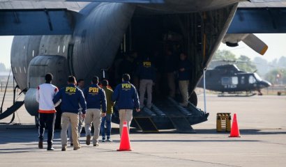 Gobierno expulsa a 31 colombianos por diversos delitos.