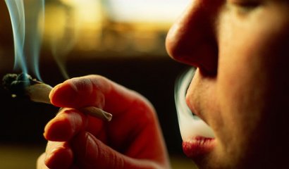 Escolares chilenos son los mayores consumidores de marihuana y cocaína en América
