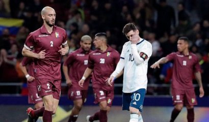 Sorpresa: Venezuela derrotó a Argentina y amargó el regreso de Messi a su selección