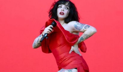 ¡Imparable! Mon Laferte compite en cuatro categorías en los premios MTV MIAW