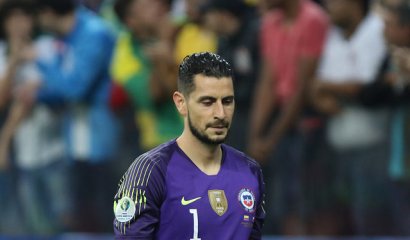¿En que estaba pensando?: el grosero error de Gabriel Arias que terminó en gol de Perú