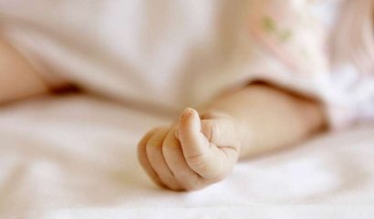 Abandonan a bebé recién nacido en el Hospital El Carmen de Maipú