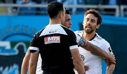 "Hijo de las mil p....": El durísimo informe arbitral que complica el futuro de J.Valdivia