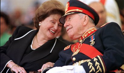 Abultada herencia: hija mayor de Augusto Pinochet busca evitar pagar millonarios impuestos