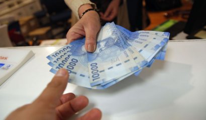 Ingreso laboral promedio subió lo mismo que la inflación en 2021 y 50% de trabajadores ganó $457 mil