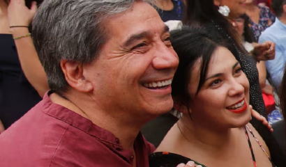 “Es mucha plata”: Destapan chats en que Karol Cariola pide gestionar una rebaja del cobro de partes